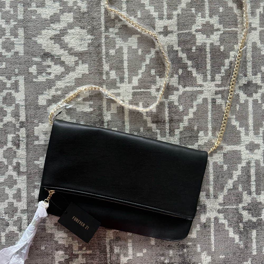 NWT Black Gold Forever 21 Crossbody bag Clutch Purse Removable Chain